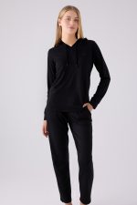 PC8923-S PIERRE CARDIN طقم تريننج للنساء قطعتين مع طاقية لون اسود -Valeriastores